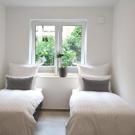 Familienfreundliche Neubauwohnung Mit Terrasse Amburgo Esterno foto